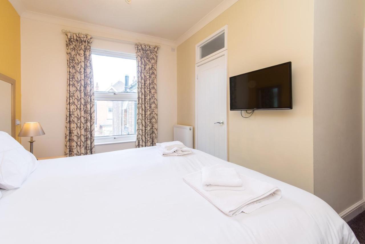 The Linden Leaf Rooms Бістон Екстер'єр фото